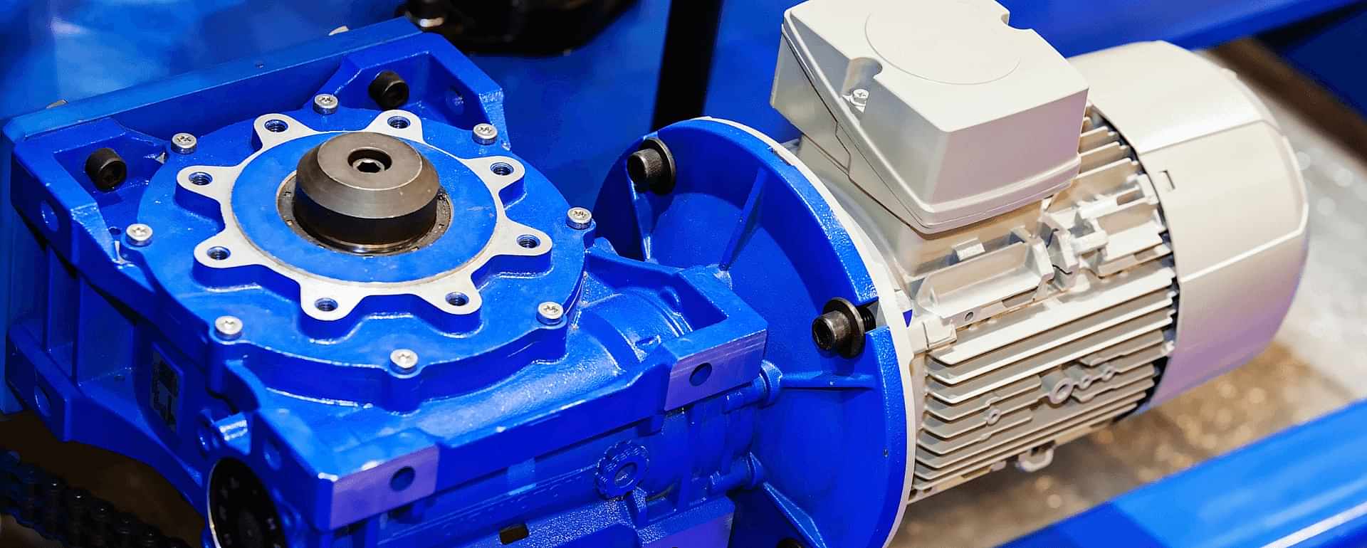 Plug Production for Electric Pumps and Motor Pumps!